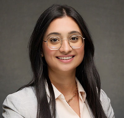 Manal Naik, DPM